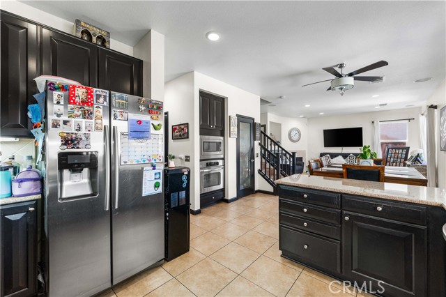 Detail Gallery Image 9 of 26 For 9482 Apricot Ct, Hesperia,  CA 92345 - 4 Beds | 2/1 Baths