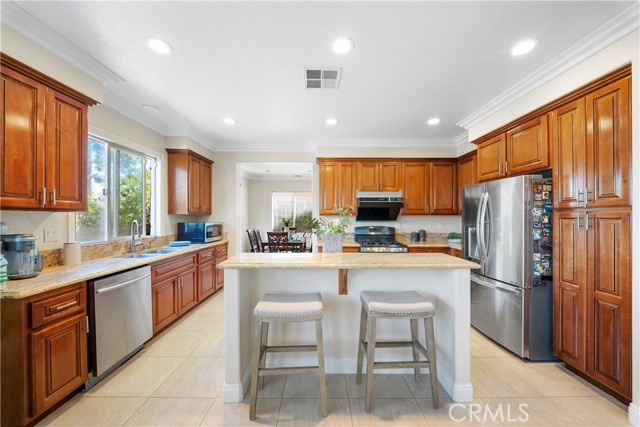 Detail Gallery Image 18 of 61 For 13 Frances Cir, Buena Park,  CA 90621 - 4 Beds | 3 Baths