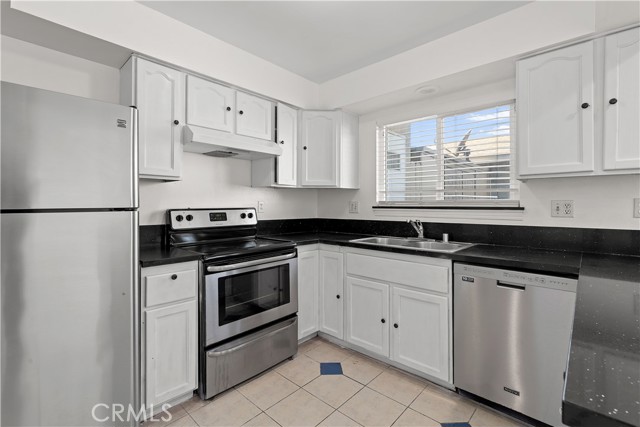 Detail Gallery Image 21 of 50 For 15880 Bogart Ct, Fountain Valley,  CA 92708 - 3 Beds | 2 Baths