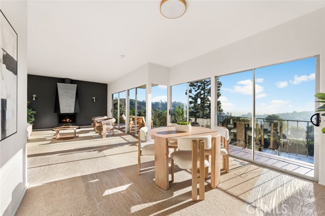 Detail Gallery Image 18 of 75 For 7426 Mulholland Dr, Los Angeles,  CA 90046 - 2 Beds | 2 Baths