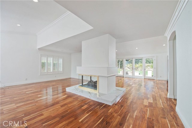 2275 Shadow Spring Place, Westlake Village CA: https://media.crmls.org/medias/eedf00e3-6999-451f-addf-1210d72d4e31.jpg