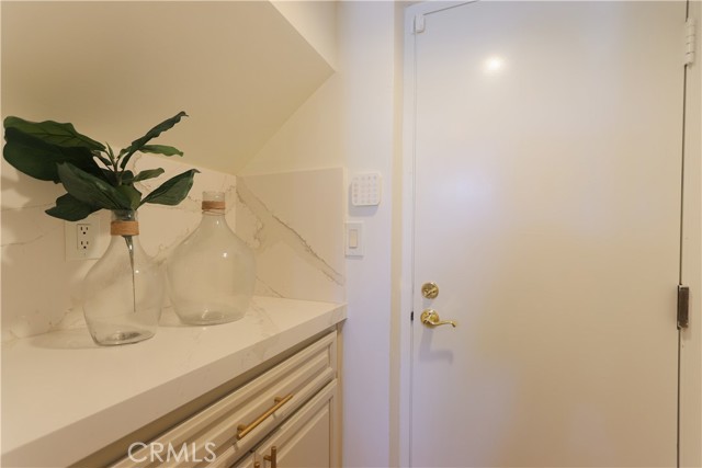 45 Corsica Drive, Newport Beach CA: https://media.crmls.org/medias/eedf1e4a-0f27-4a91-af8c-9bb6fcc48bc4.jpg