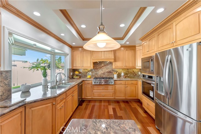 Detail Gallery Image 20 of 63 For 19201 Sherborne Ln, Huntington Beach,  CA 92646 - 4 Beds | 2/1 Baths