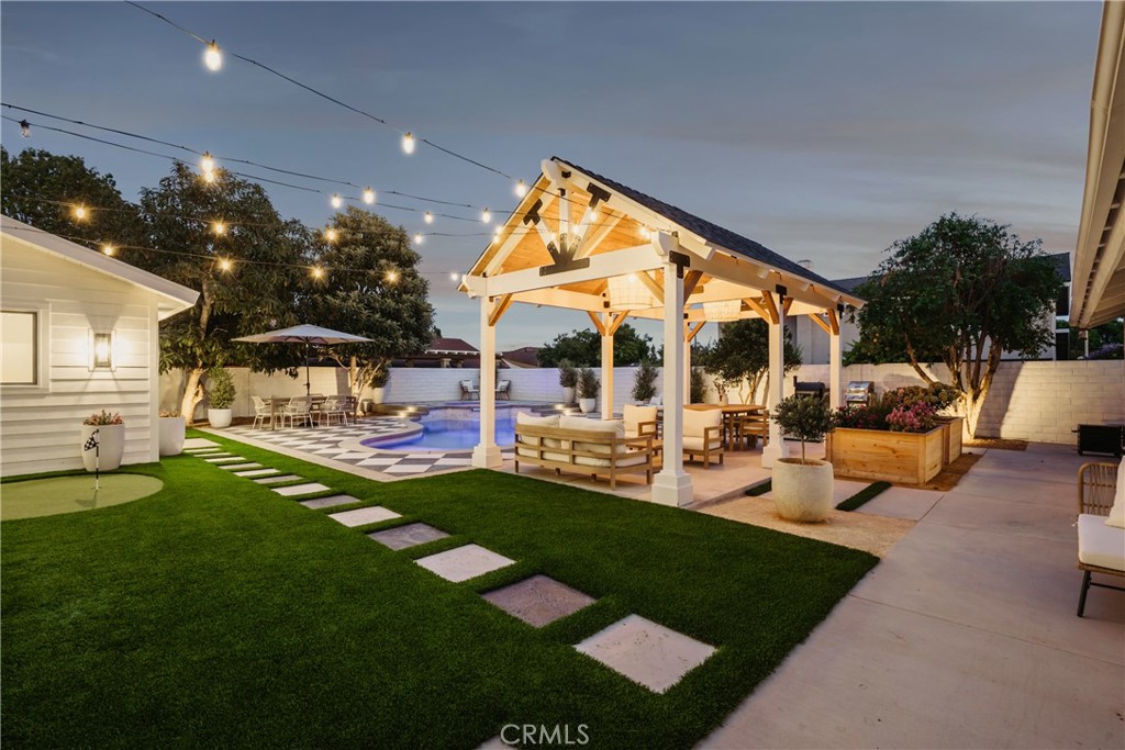 Eee0a116 06d5 444b B783 39bd6911026c