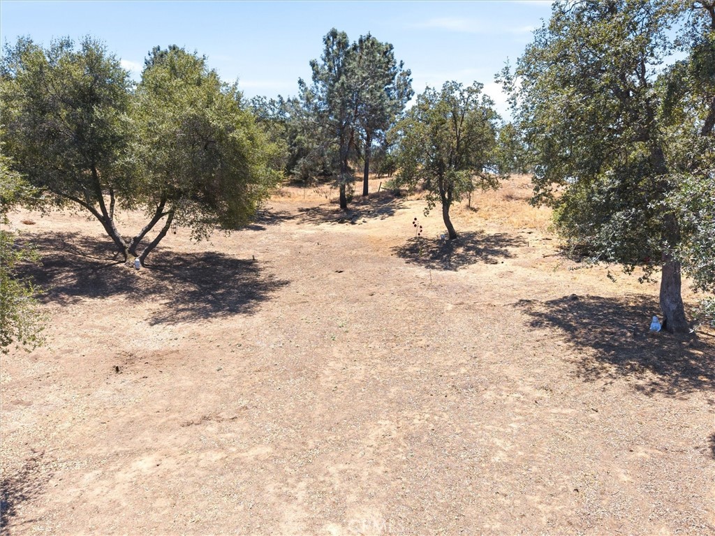 https://media.crmls.org/medias/eee0e676-cb08-4198-a16e-ced0412f7705.jpg?preset=X-Large