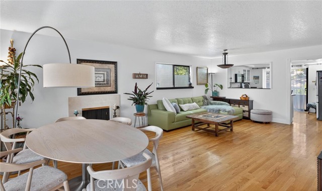 Detail Gallery Image 15 of 27 For 431 Camino De Las Colinas, Redondo Beach,  CA 90277 - 3 Beds | 3 Baths