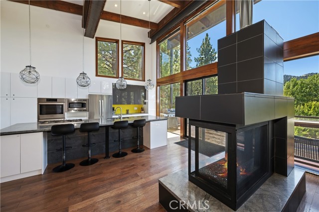 43669 Ridge Crest, Big Bear Lake, CA 92315