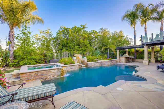 4 Sugarpine Drive, Trabuco Canyon CA: https://media.crmls.org/medias/eee18ade-a61e-4c89-ab7d-e920f6ff0637.jpg