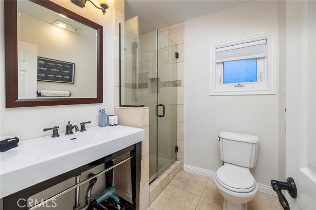 Detail Gallery Image 20 of 37 For 16755 Bay View Dr, Huntington Beach,  CA 92649 - 4 Beds | 2/1 Baths