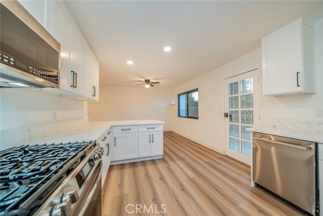 Detail Gallery Image 8 of 43 For 13865 Sterling, Moreno Valley,  CA 92555 - 3 Beds | 1/1 Baths