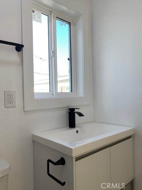 Detail Gallery Image 10 of 10 For 247 N New Hampshire, Los Angeles,  CA 90004 - 1 Beds | 1 Baths