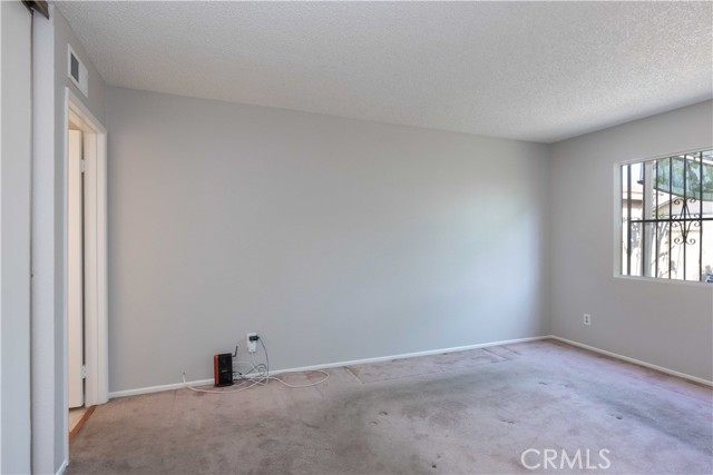 Detail Gallery Image 29 of 40 For 2346 Hayes Ave, Long Beach,  CA 90810 - 4 Beds | 2 Baths