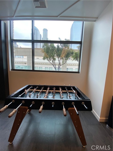 Detail Gallery Image 14 of 26 For 400 S Broadway #1014,  Los Angeles,  CA 90013 - 1 Beds | 1 Baths