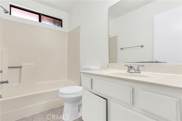 44827 Rock Island Drive, Lancaster CA: https://media.crmls.org/medias/eee49849-3854-4027-8832-06c12718874b.jpg