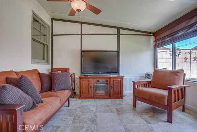 Detail Gallery Image 11 of 39 For 4574 W 163rd St, Lawndale,  CA 90260 - 3 Beds | 2 Baths