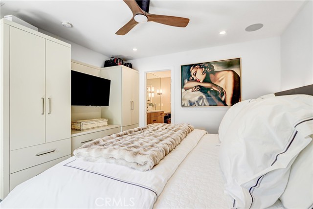 316 5th Street, Manhattan Beach CA: https://media.crmls.org/medias/eee4d486-abb3-4b8e-929a-da62738dc7ea.jpg