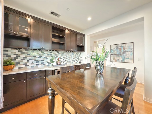 7 Bayview Drive, Buena Park CA: https://media.crmls.org/medias/eee51c79-5aa0-420c-801c-9ecc475dc3ac.jpg