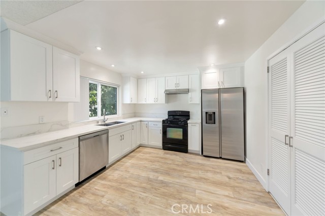 17815 Devonshire Street, 1 photo 4