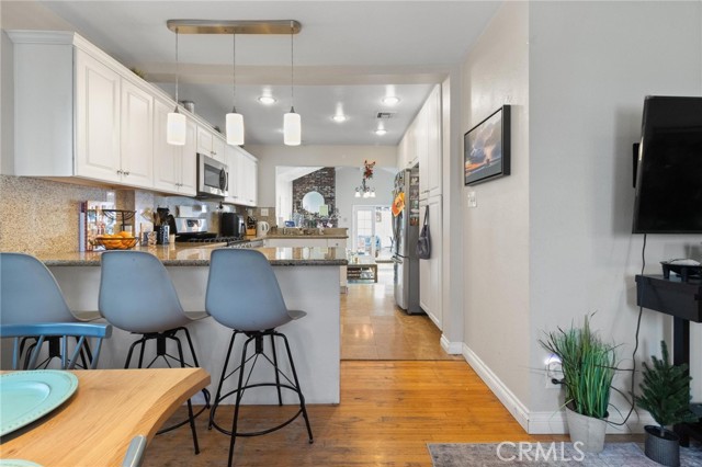 Detail Gallery Image 10 of 19 For 1205 Manzanita, Manhattan Beach,  CA 90266 - 3 Beds | 1/1 Baths