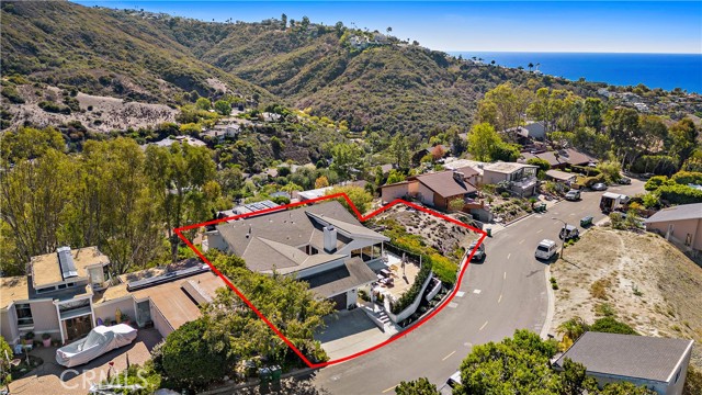 Detail Gallery Image 4 of 35 For 1414 Morningside Dr, Laguna Beach,  CA 92651 - 3 Beds | 2 Baths