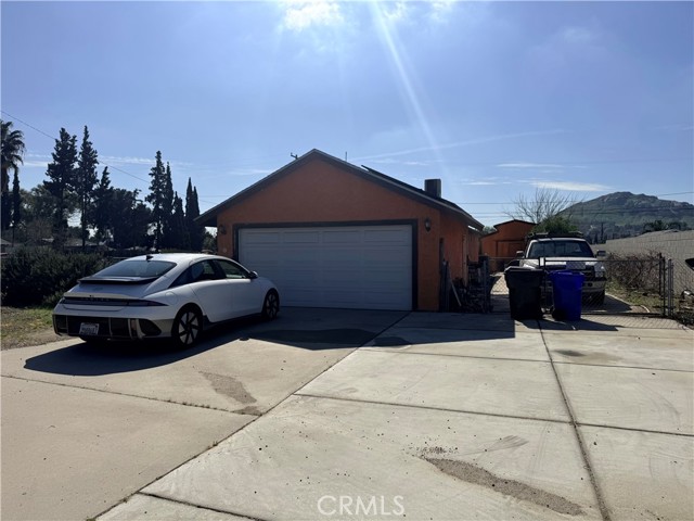 Detail Gallery Image 9 of 35 For 18837 6th, Bloomington,  CA 92316 - 3 Beds | 2 Baths