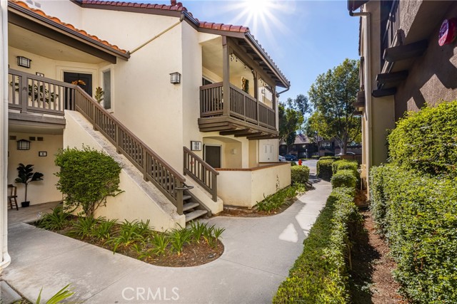 Detail Gallery Image 1 of 41 For 123 S Cross Creek Rd #C,  Orange,  CA 92869 - 2 Beds | 2 Baths