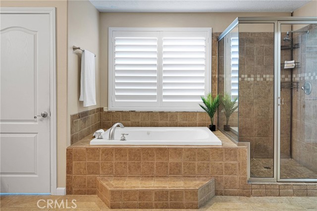 Detail Gallery Image 23 of 38 For 5378 Bellflower St, Oak Hills,  CA 92344 - 4 Beds | 2/1 Baths