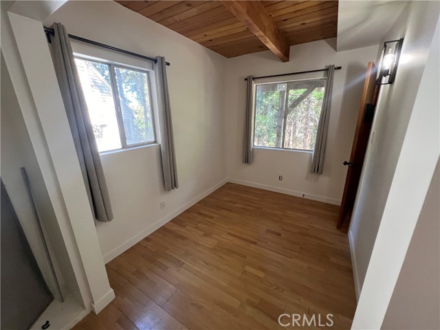 Detail Gallery Image 12 of 14 For 647 Pyramid Dr, Crestline,  CA 92325 - 2 Beds | 1 Baths