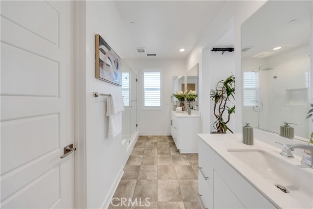 Detail Gallery Image 47 of 72 For 251 Tank, Irvine,  CA 92618 - 4 Beds | 3/1 Baths