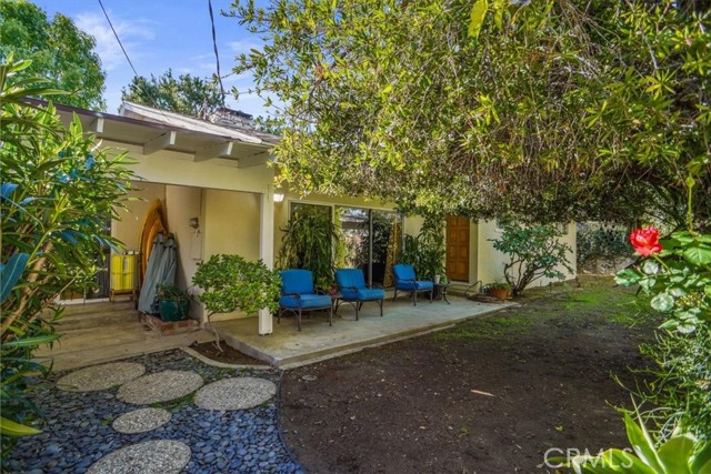 Detail Gallery Image 16 of 19 For 8636 8636 Delco, Winnetka,  CA 91306 - 3 Beds | 2 Baths