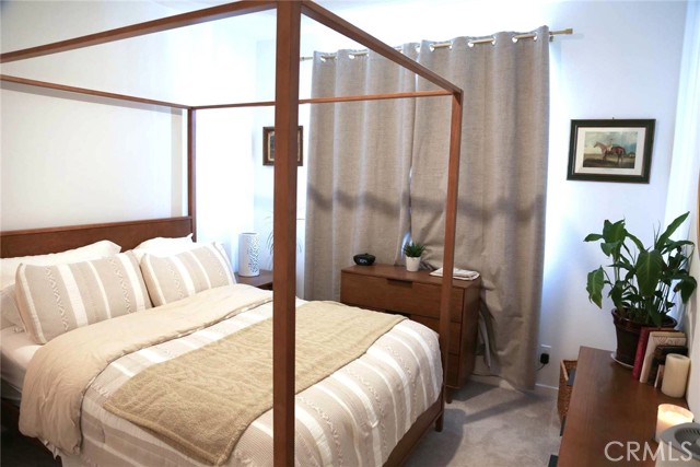 Detail Gallery Image 7 of 25 For 960 N Tangent Privado #303,  Ontario,  CA 91764 - 1 Beds | 1 Baths