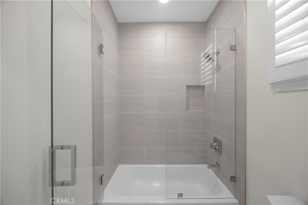 MLS #OC25258217 image #16