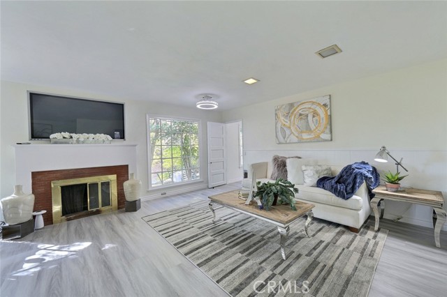 Detail Gallery Image 7 of 32 For 330 N Madison Ave, Monrovia,  CA 91016 - 2 Beds | 2 Baths