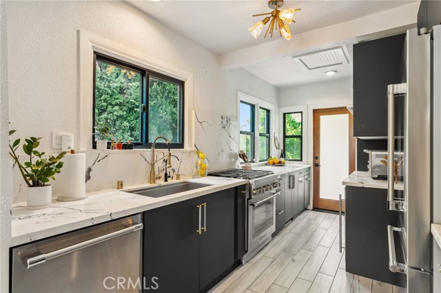 1812 Las Flores Drive, Los Angeles CA: https://media.crmls.org/medias/eeea99dc-412e-42b2-9dc6-aec9134a705b.jpg