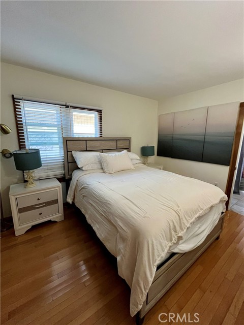 Detail Gallery Image 4 of 17 For 406 11th, Huntington Beach,  CA 92648 - 2 Beds | 1 Baths