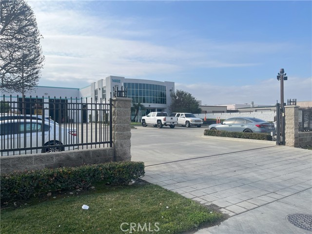14832 Arrow, Baldwin Park, California 91706, ,Commercial Lease,For Rent,14832 Arrow,CRAR25022466