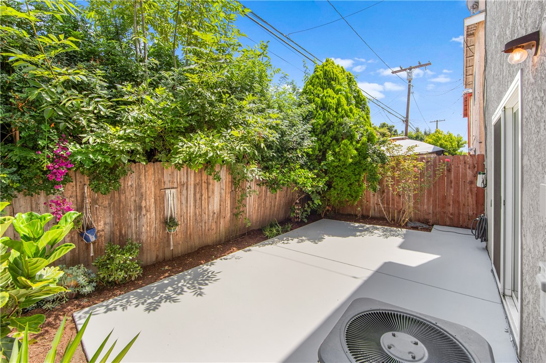 Detail Gallery Image 46 of 48 For 305 E Sunset St, Long Beach,  CA 90805 - 3 Beds | 2/1 Baths