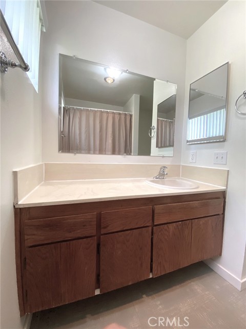 Detail Gallery Image 34 of 46 For 1582 Mitchell, Tustin,  CA 92780 - 2 Beds | 2/1 Baths