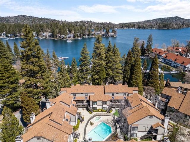 Detail Gallery Image 34 of 38 For 108 Village Bay #1,  Lake Arrowhead,  CA 92352 - 1 Beds | 1 Baths