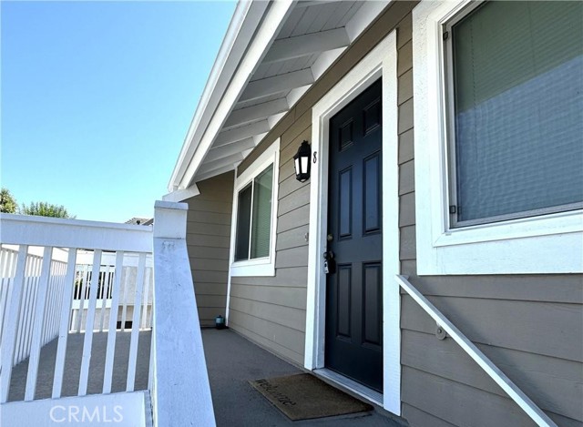700 W Walnut Avenue, Orange CA: https://media.crmls.org/medias/eeecd644-1014-484f-aeb1-024ed6fc4c4c.jpg