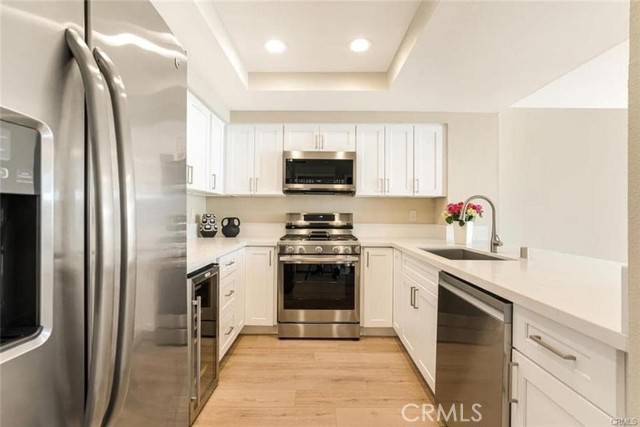 Detail Gallery Image 6 of 33 For 4240 Lost Hills Rd #302,  Calabasas,  CA 91301 - 2 Beds | 2/1 Baths