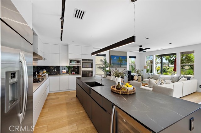 26 Cache Street, Rancho Mission Viejo CA: https://media.crmls.org/medias/eeede338-3c57-4f29-b8ad-16b899dc0cc0.jpg
