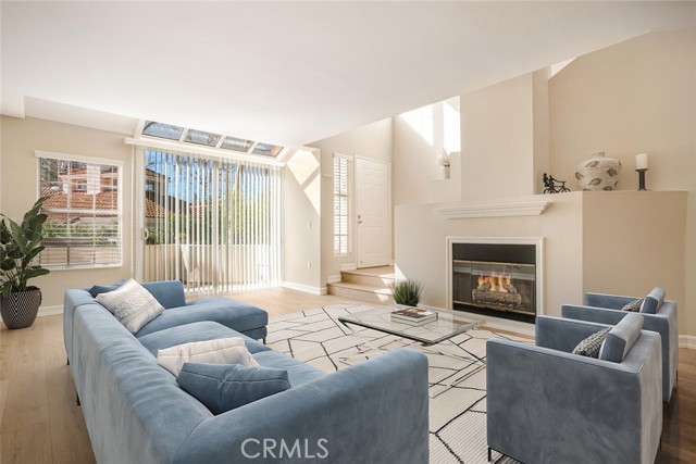 Detail Gallery Image 1 of 33 For 4240 Lost Hills Rd #302,  Calabasas,  CA 91301 - 2 Beds | 2/1 Baths