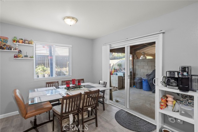 Detail Gallery Image 9 of 24 For 372 Red Cedar, Perris,  CA 92570 - 2 Beds | 2 Baths