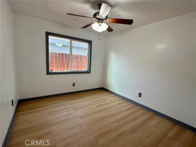 10621 Kalmia Street, Los Angeles CA: https://media.crmls.org/medias/eeeead7b-261c-45c4-ba21-19d3d08b199d.jpg