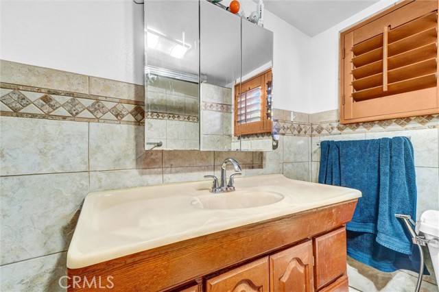 1104 Frigate, Wilmington CA: https://media.crmls.org/medias/eeef3006-328d-4e67-aa6d-23a92b646126.jpg