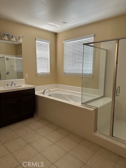 Detail Gallery Image 20 of 28 For 13004 Hillhaven Ct, Victorville,  CA 92392 - 5 Beds | 3/1 Baths