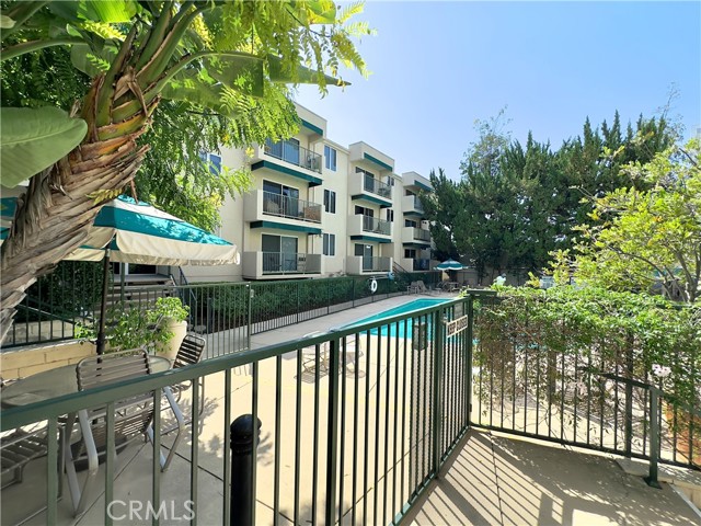 4501 Cedros Avenue, Sherman Oaks CA: https://media.crmls.org/medias/eef036e9-a18f-4957-8744-9208b556035c.jpg