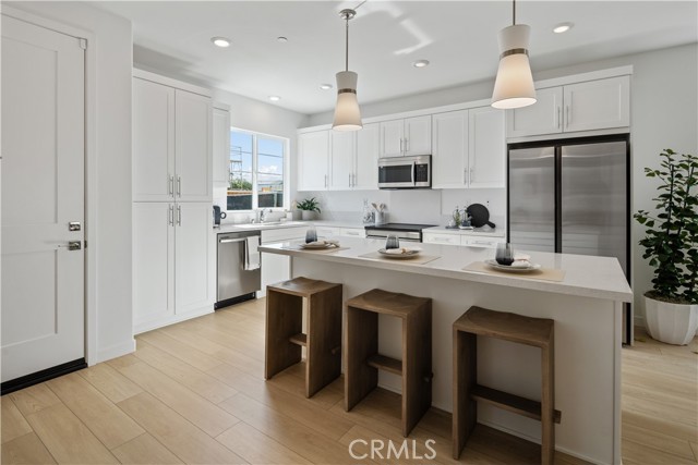 Detail Gallery Image 3 of 18 For 433 Willow Run Ln, Carson,  CA 90745 - 4 Beds | 3 Baths