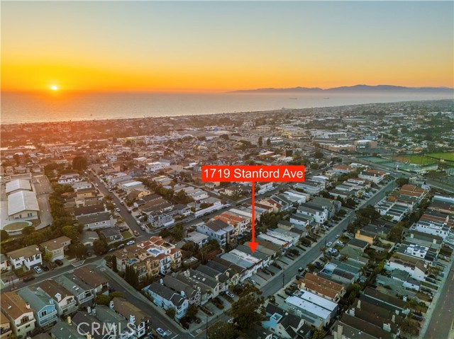 1719 Stanford Avenue, Redondo Beach, California 90278, 3 Bedrooms Bedrooms, ,1 BathroomBathrooms,Residential,For Sale,Stanford,SB25052370